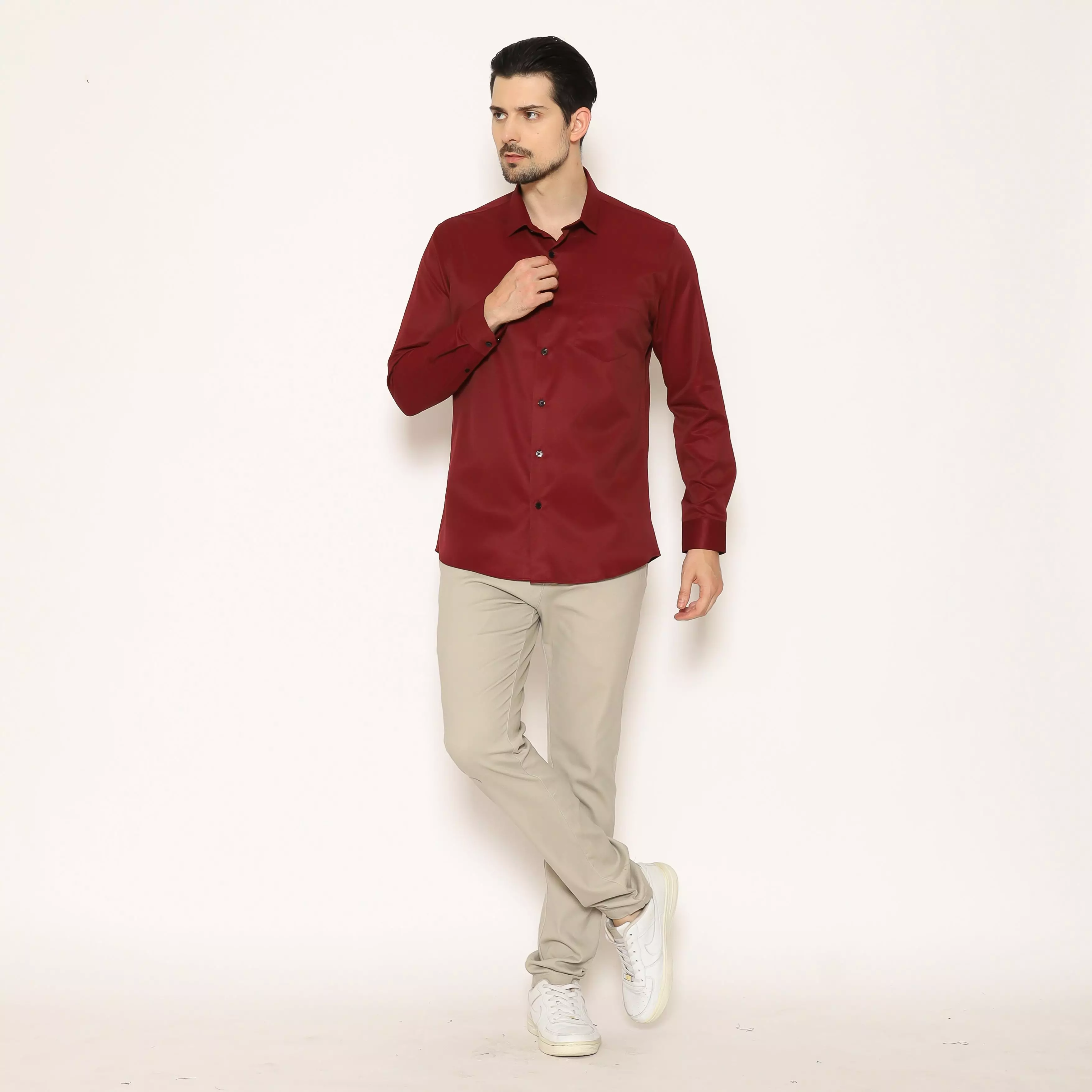 MAGINOT Kemeja Pria Basic Polos Panjang MAROON