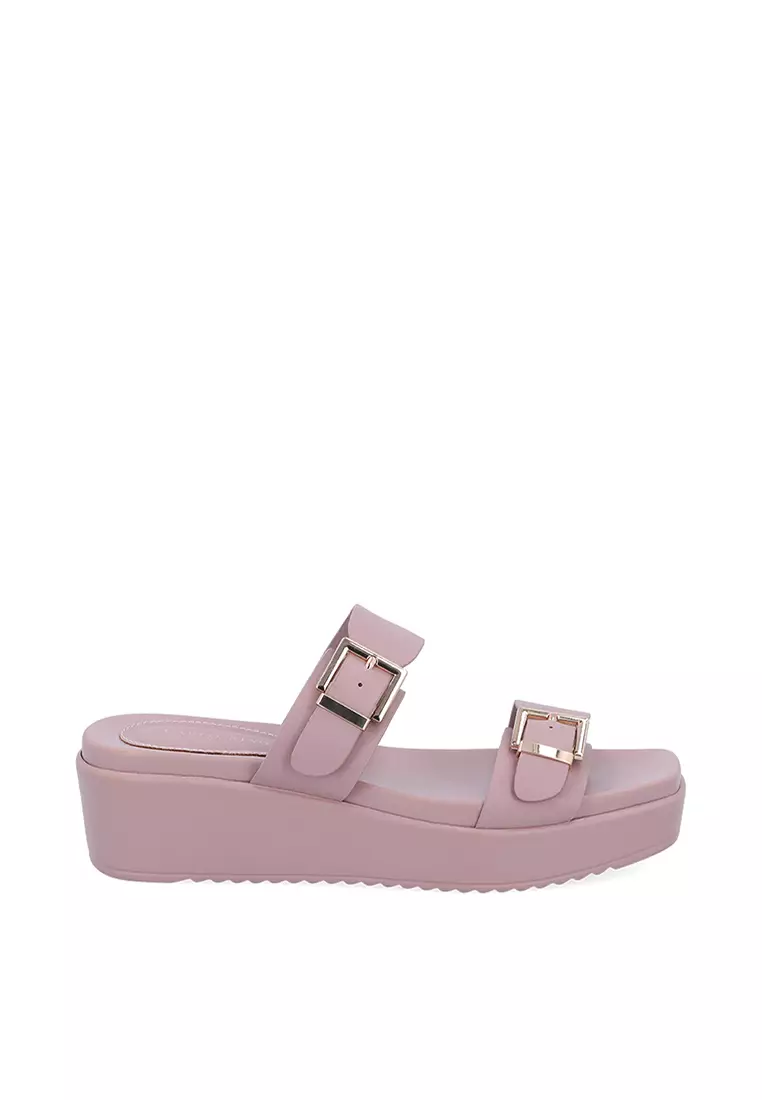 Discount on Carlo Rino  shoes - SKU: Pink Lona Slip-On Wedges