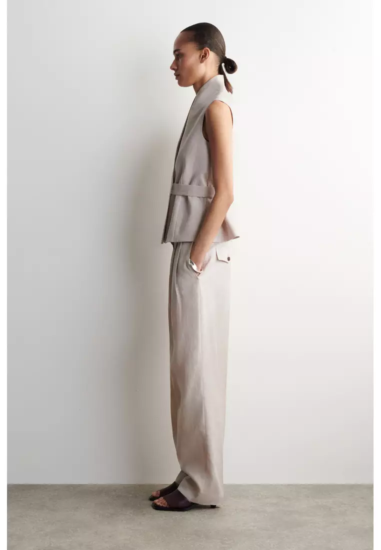 SHAWL-COLLAR BELTED LINEN WAISTCOAT