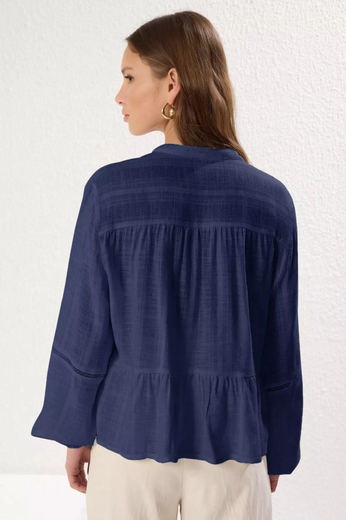 Navy Blue Cotton Textured Fabric Laced Sleeve Regular Regular Fit Woven Shirt