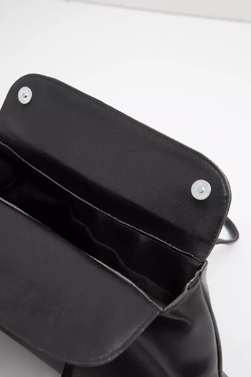 Tekka Zetta Shoulder Bag Black