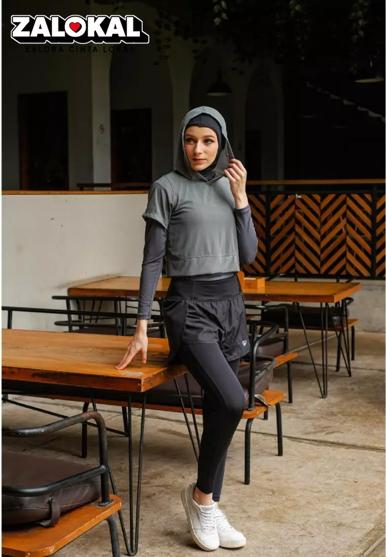 Fitwear Celana Pendek Lari + Legging Olahraga Big Size Wanita CHELSIA Core Series Big Size - BLACK
