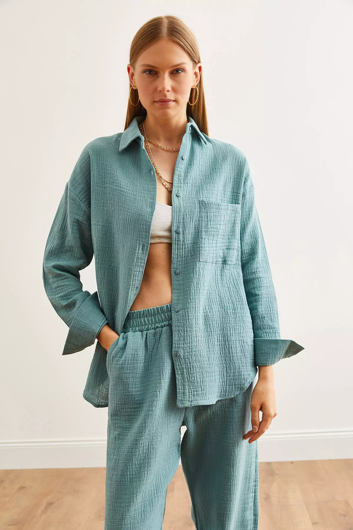 Mint Green Oversize Women's Shirt - Basic Muslin Model Gml- 19001217