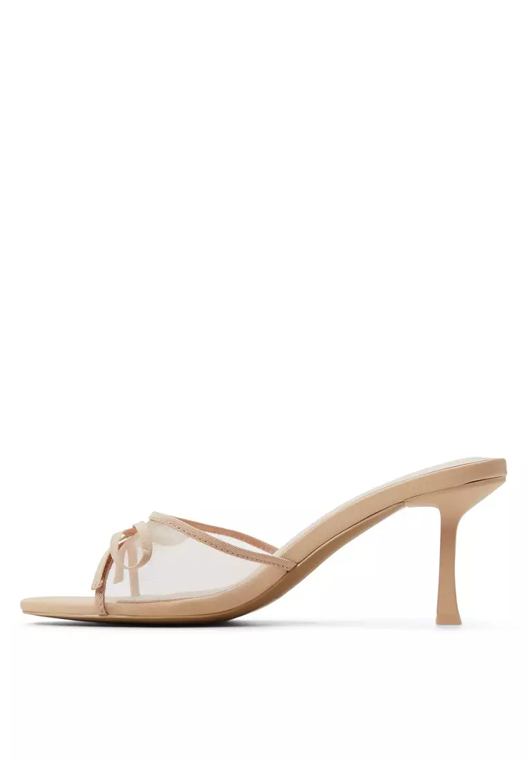 Bettiie Heels