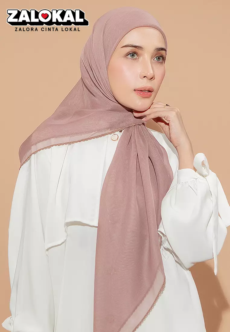 Paris Embroidery Signature Square (Lozy X Hamidah) Brownie