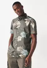 【CPGN STUDIO】25SS★ Serenflower Short Sleeve Tee Buy NEXT Printed Floral Short Sleeve Shirt 2025 Online | ZALORA