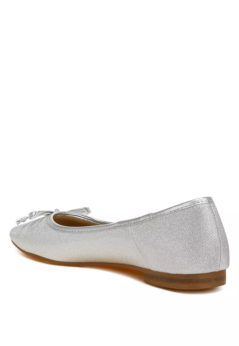 Sepatu Balet Metalik Warna Perak