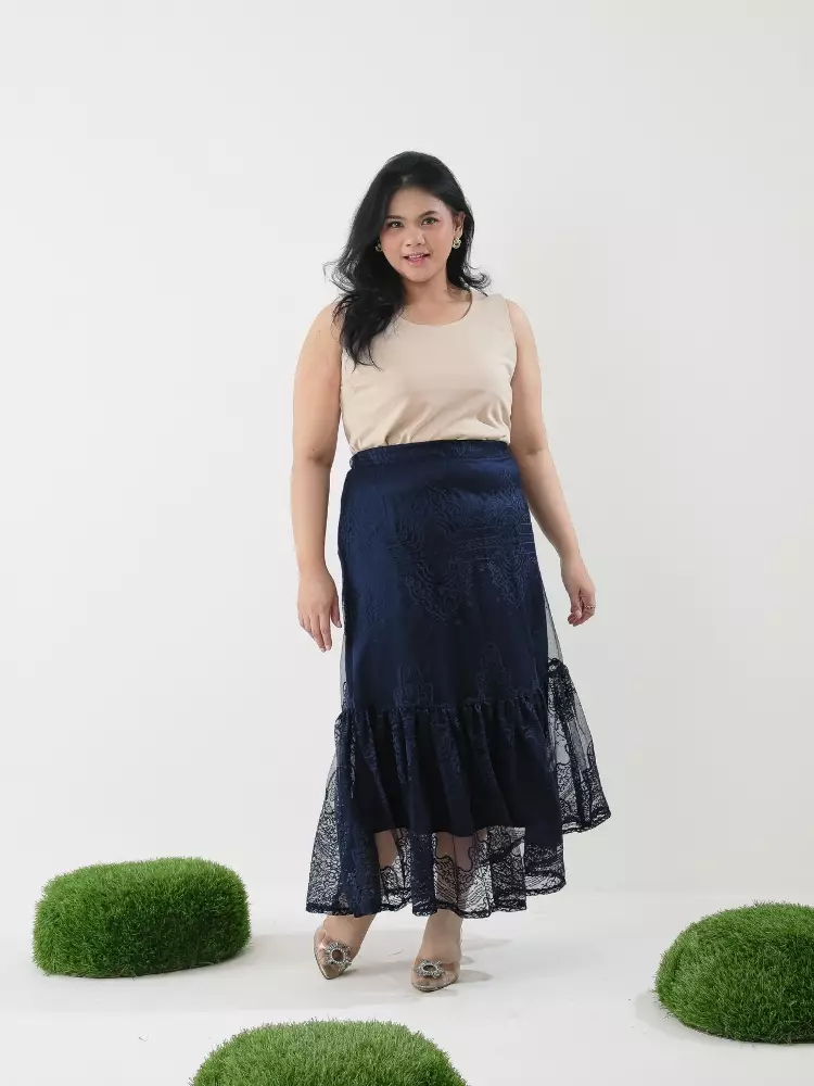 xtramiles Ladies plus size skirt lily lace skirt navy