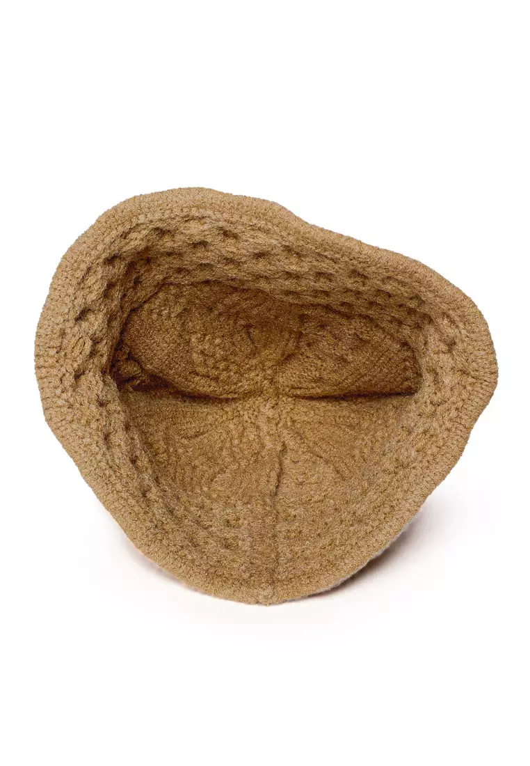 Knit Bucket Hat In Beige
