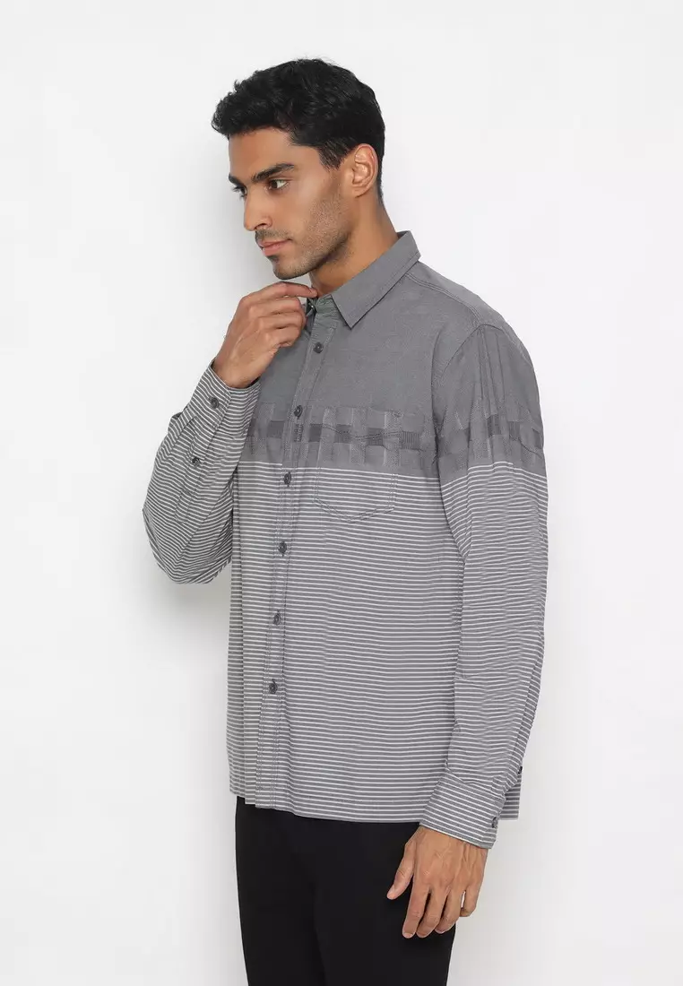 POLICE Kemeja Border Printing Regular Fit Lengan Panjang Pria