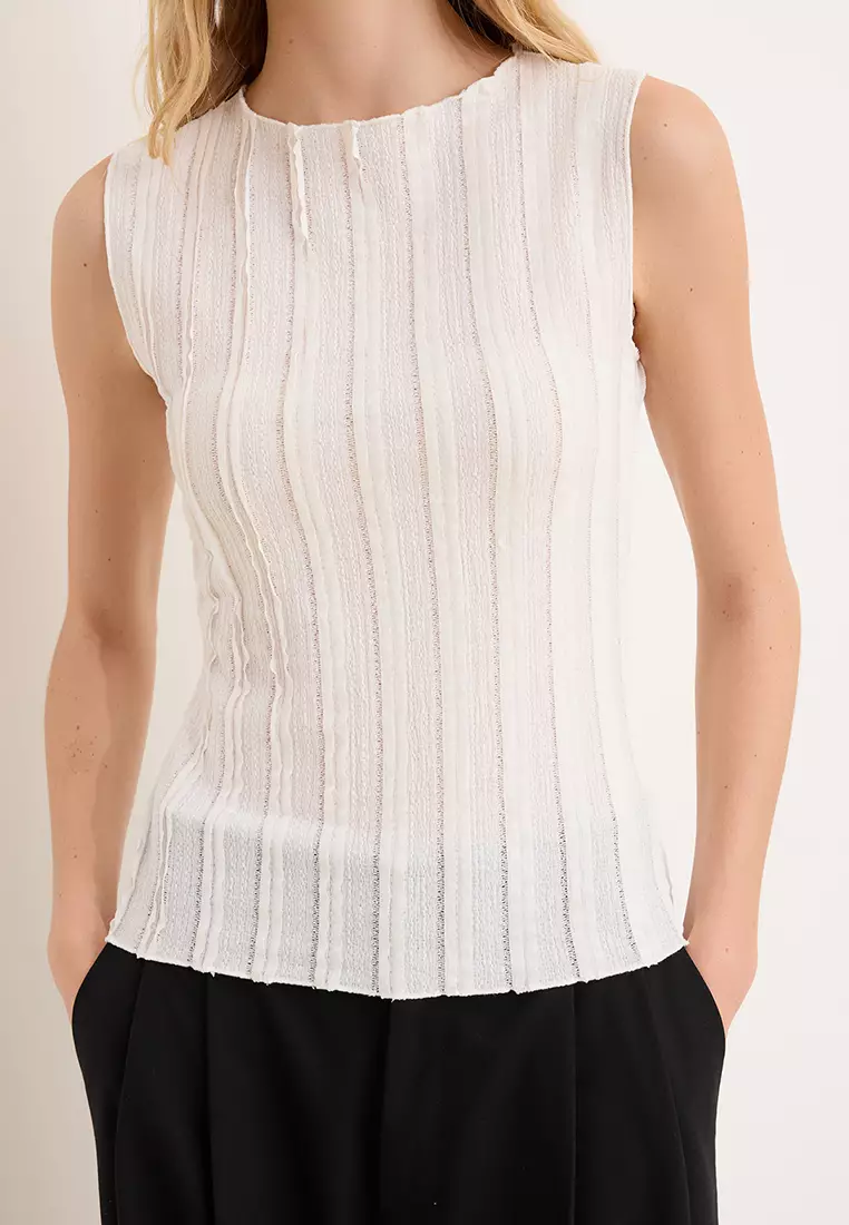 Sleeveless Textured Blouse