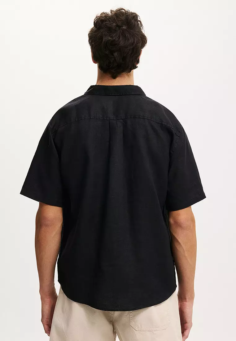 Relaxed Linen Short Sleeves Shirt