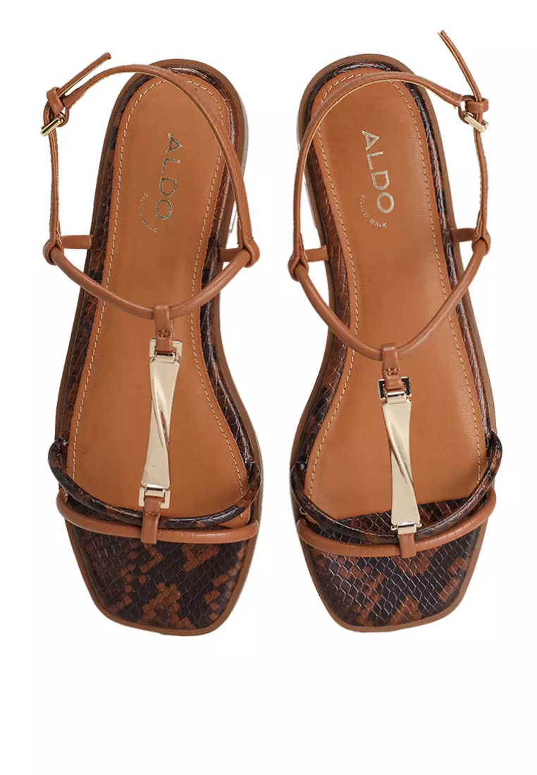 Ebaeryn Sandals