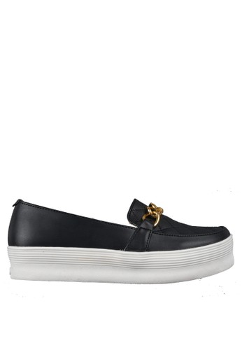 Chain Loave Beauty Sneakers Black