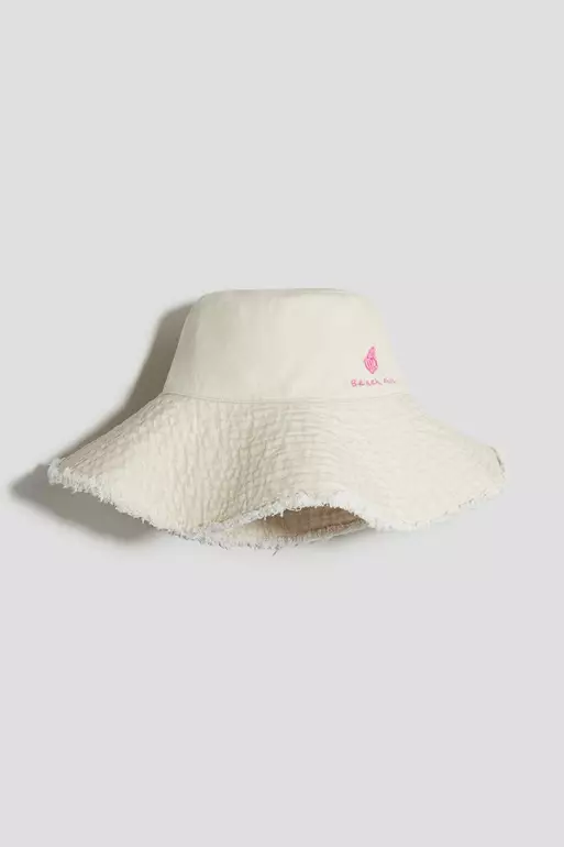 Frayed bucket hat
