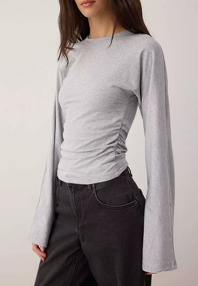 Gathered Detailed Blouse