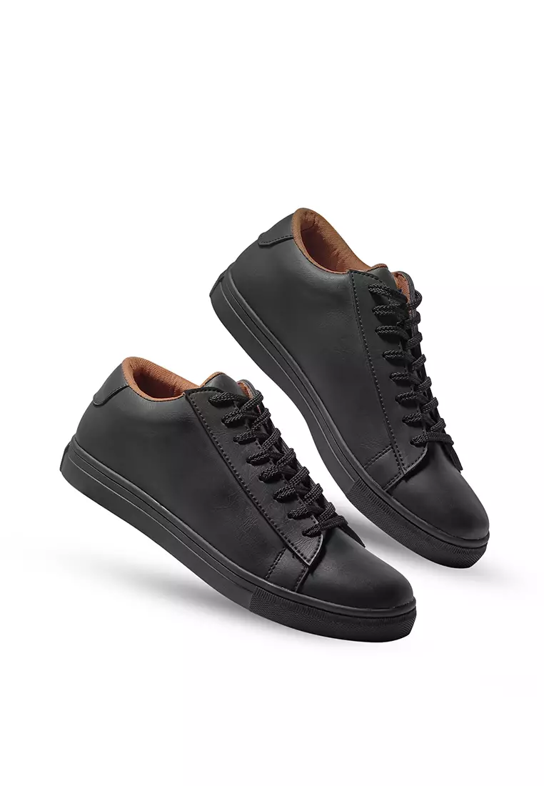 Muzzle Black Sneakers