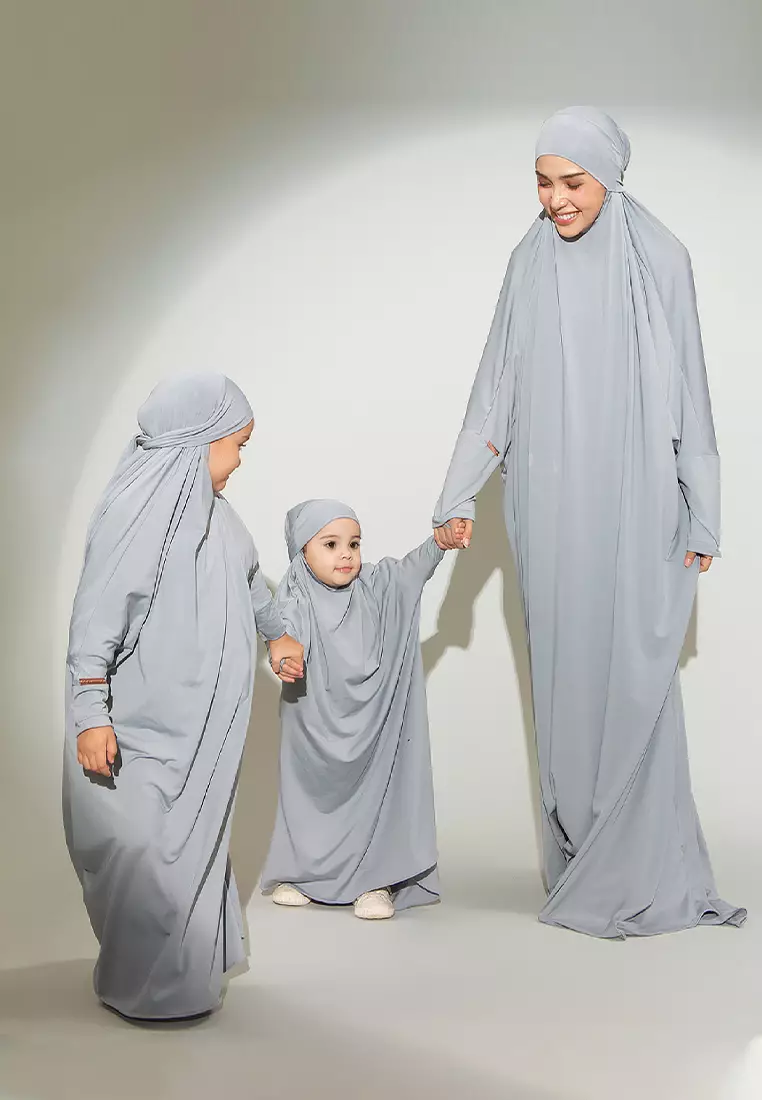 Shameera Abaya Kids in Light Grey 3-4th (Lozy x Hamidah)