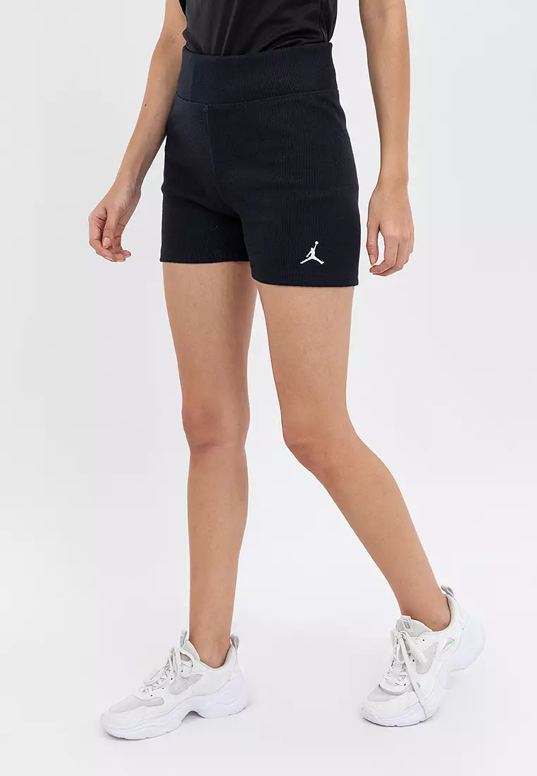 Brooklyn Essentials Leg Short