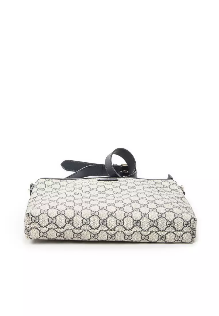 Pre-Loved Front Slip Pocket Messenger