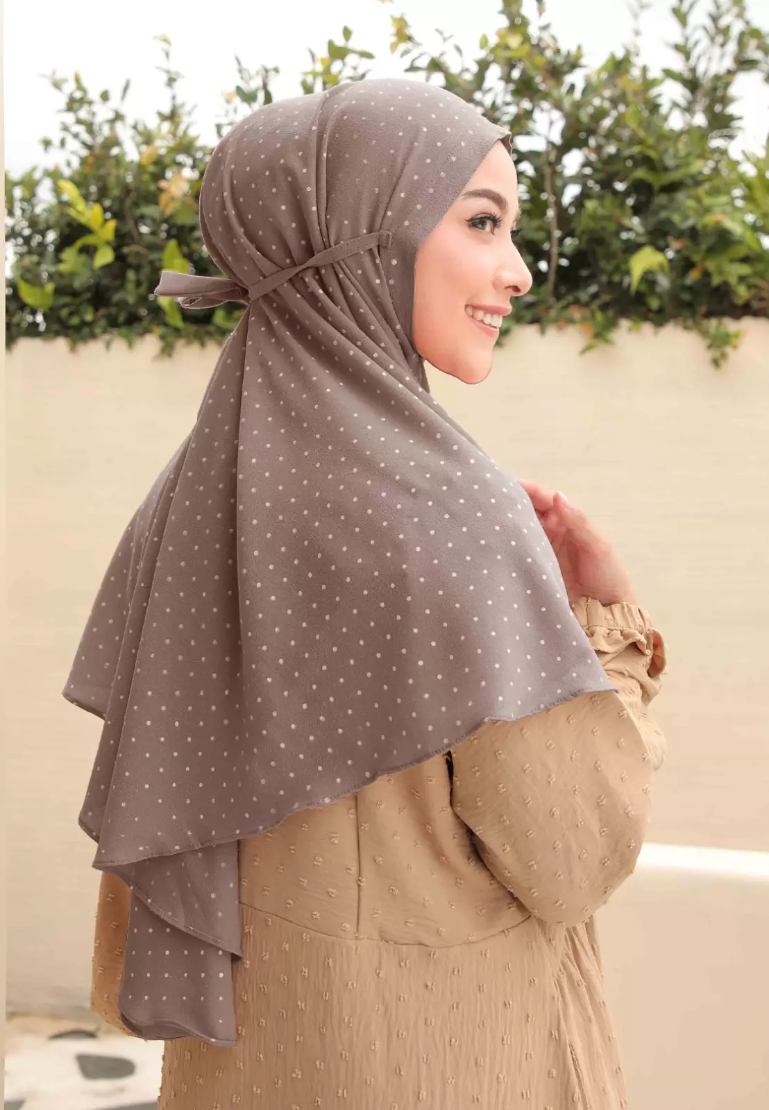 Zelena - Rowena Bergo | Hijab Instan Tali | Kerudung Motif - Tan Skin