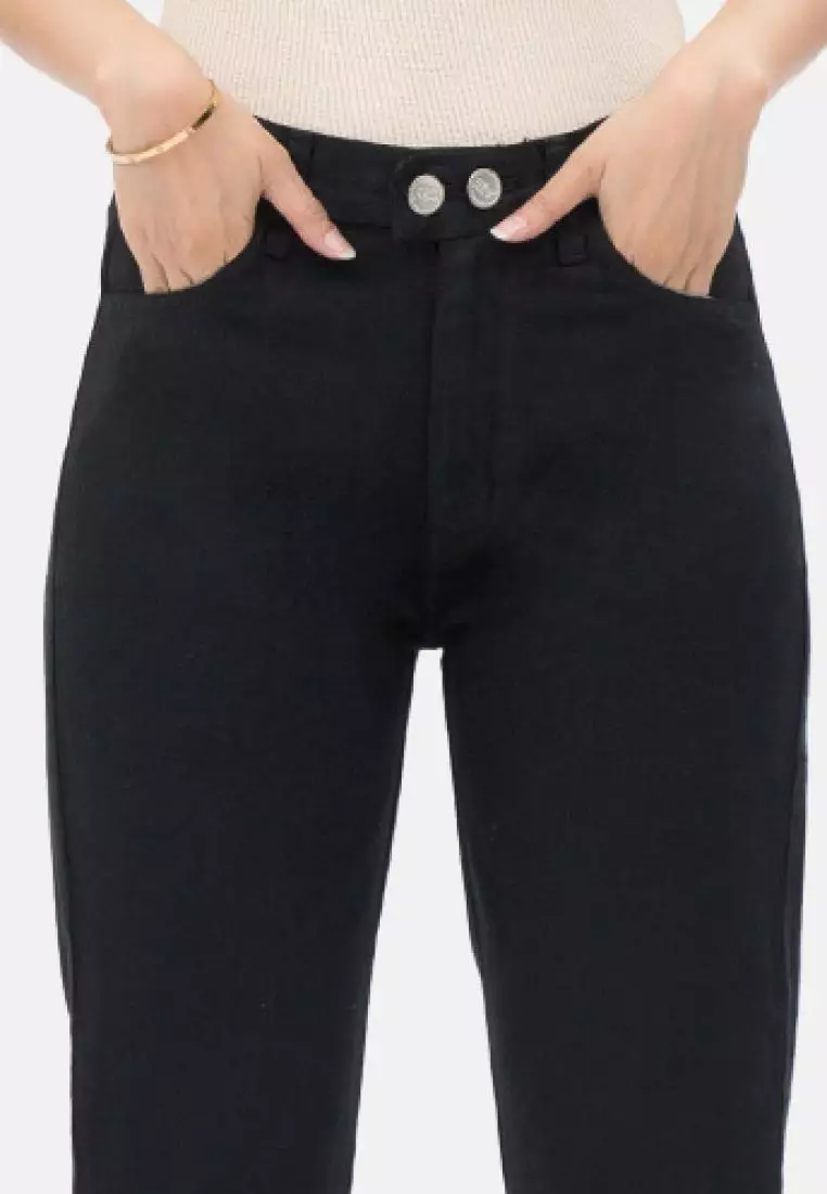Tapared Two Button Jeans in Black