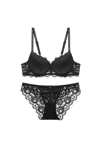 W.Excellence black Premium Black Lace Lingerie Set (Bra and Underwear) 4EE6EUS26A8018GS_1
