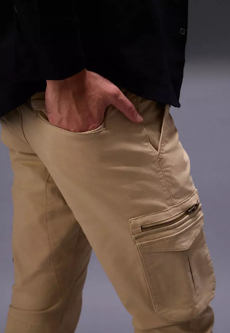 Celana Panjang Cargo Asymetric Stretch Cotton Oxcon Light Khakis