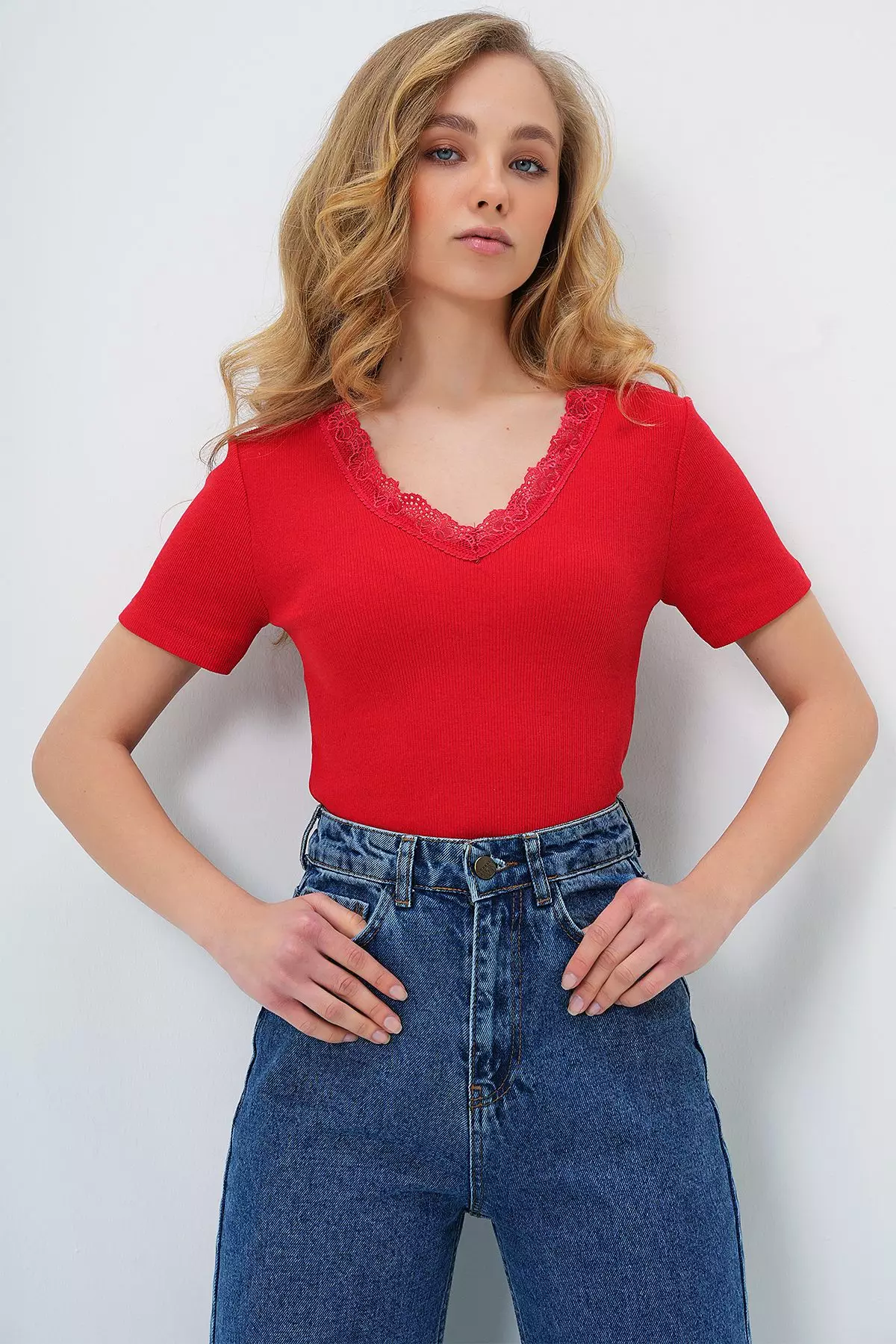 Women's Red Front Back V Neck Lace Detail Short Sleeve Blouse