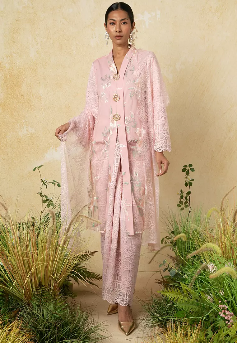 DINDA KEBAYA LABUH WITH SELENDANG SET