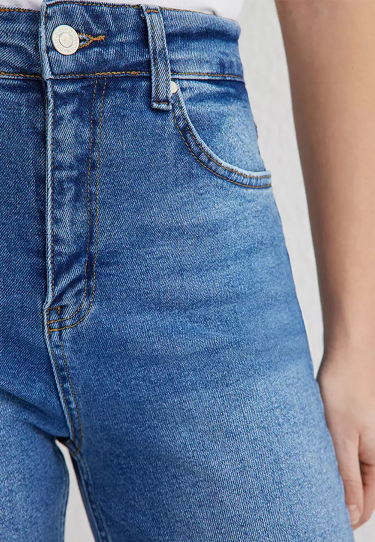 High Waist Comfort Mom Jeans