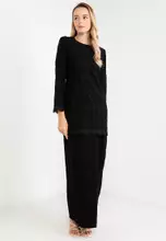 Black/Embroidery
