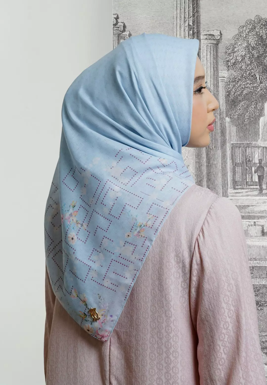 VIOLA Scarf Blue Fog - Kerudung Hijab Segiempat Motif With BOX - Bahan Nesla - Ukuran 115x115