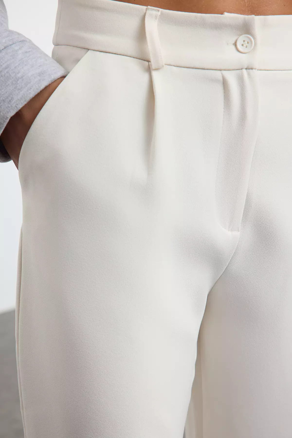 High Waist Pleated Trousers