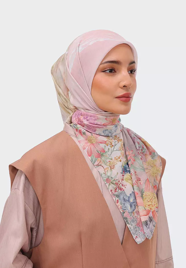 Ria Miranda Peach Naira Scarf