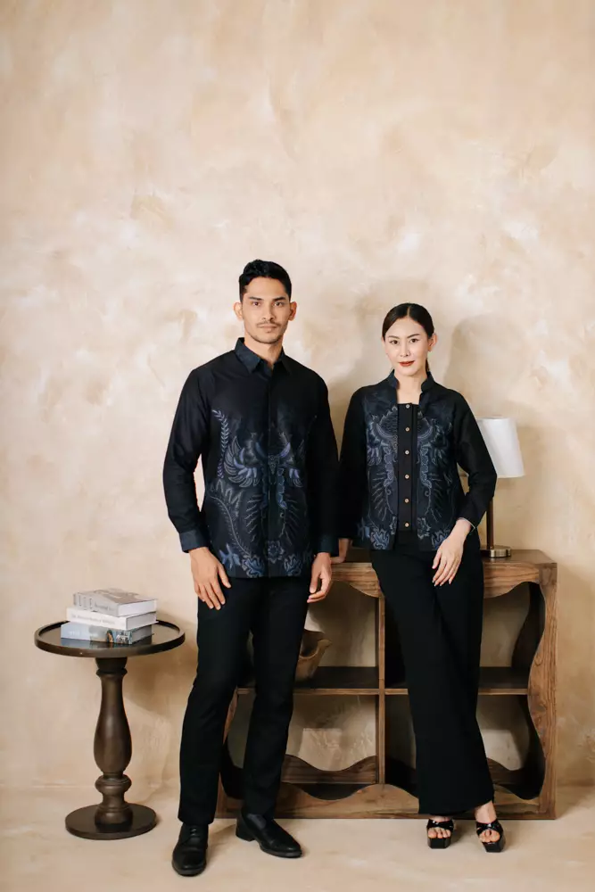 Mahiya Black Kemeja Batik Pria Slim Fit Lengan Panjang Katun Slim fit