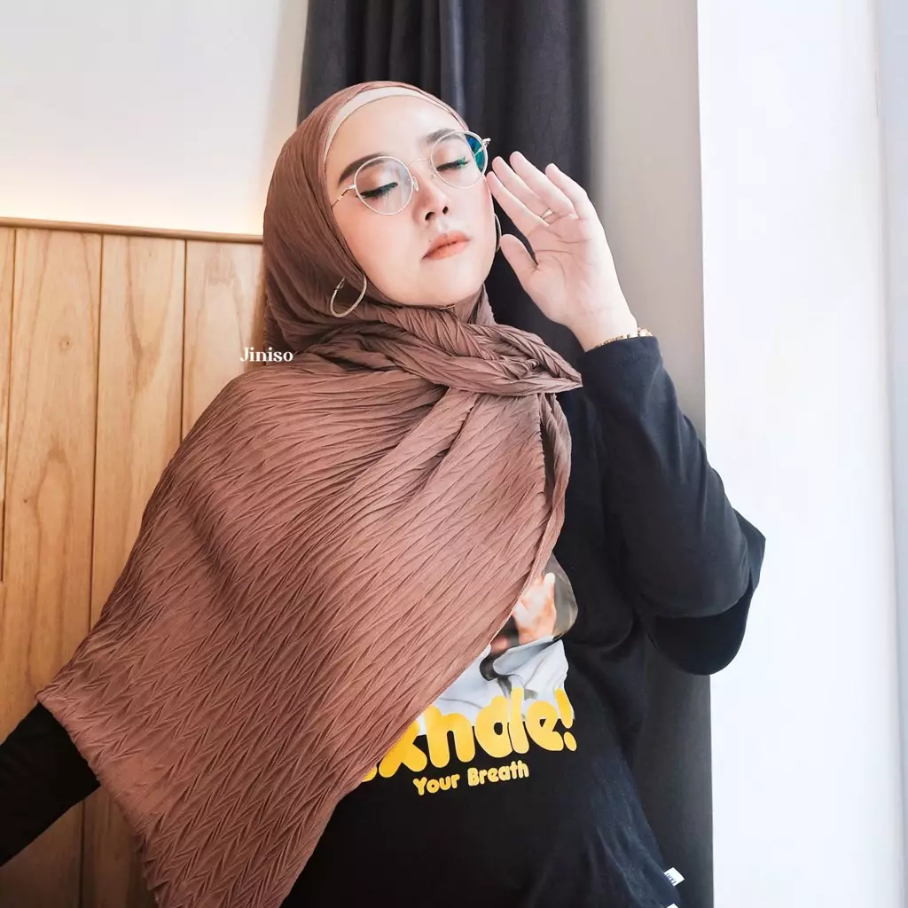 AURA Active Hijab Pashmina Flowy Plisket Breeze
