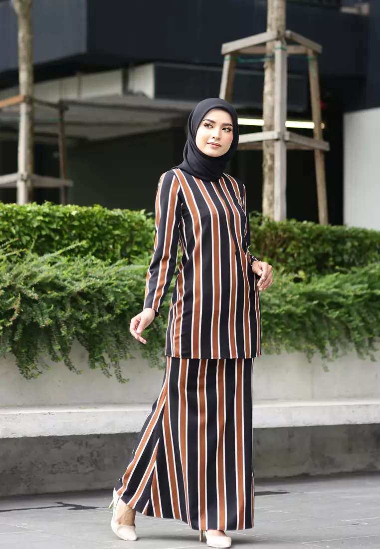Rina Stripe Printed Kurung Orange Black