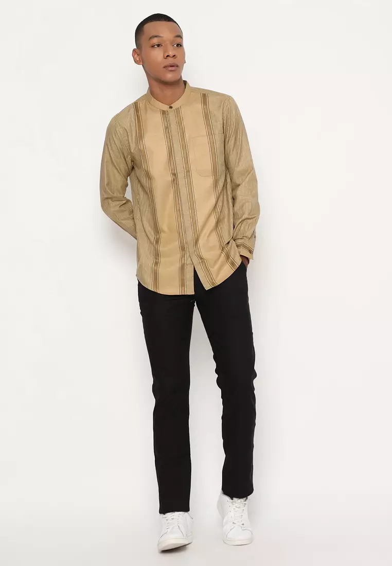 RBJ Kemeja Koko Border Coklat Muda Regular Fit Lengan Panjang Pria