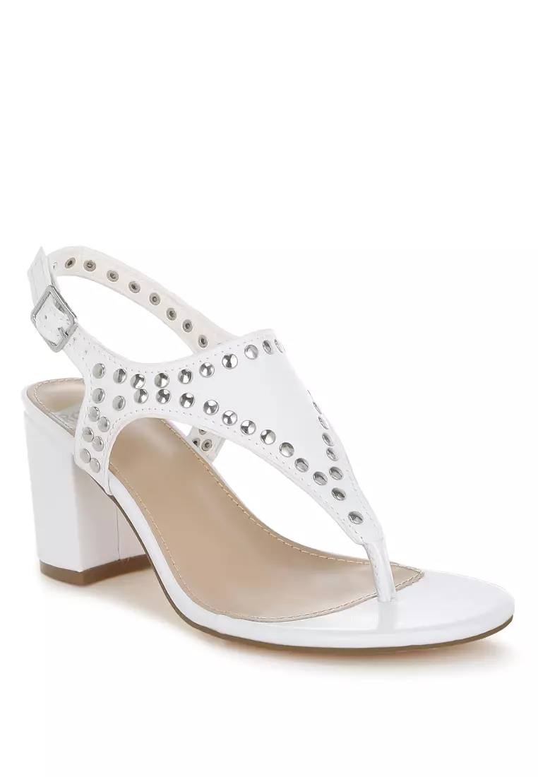 Sandal Kulit Asli Bertabur Paku Warna Putih