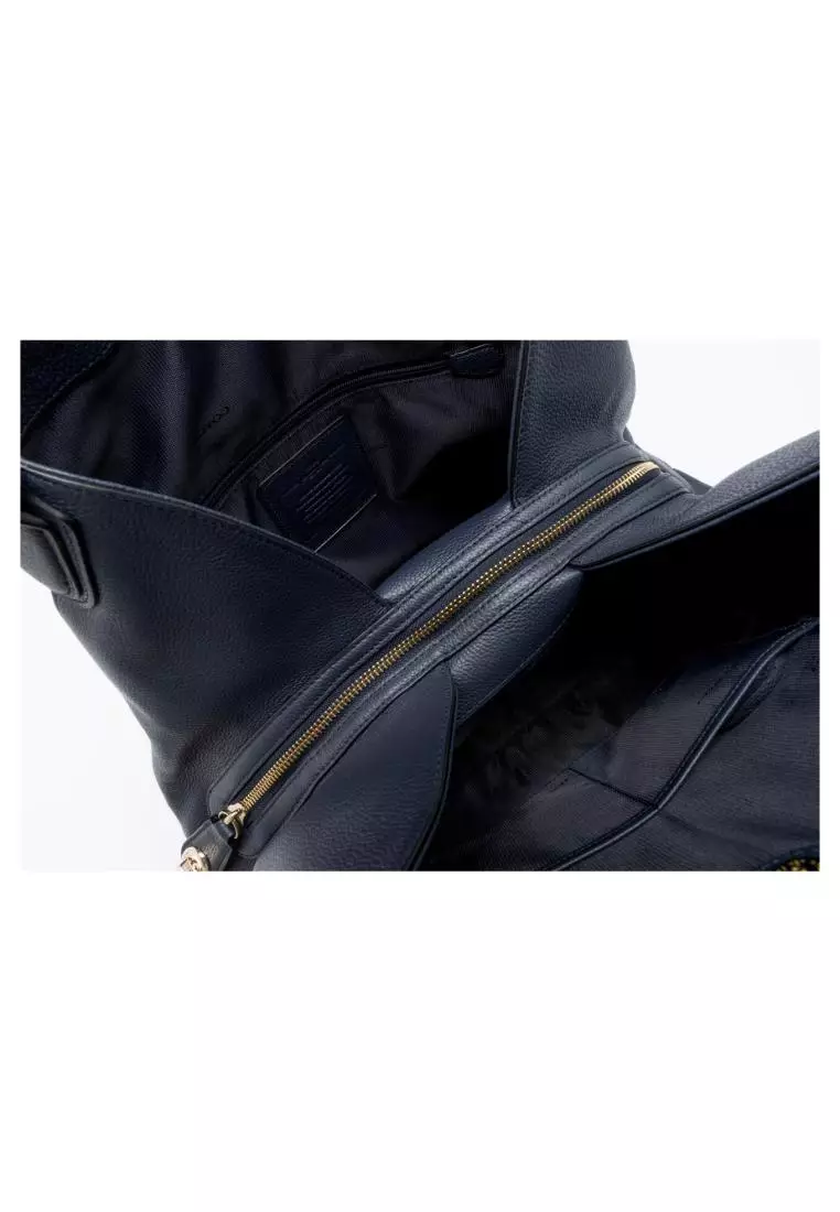 Coach edie navy top