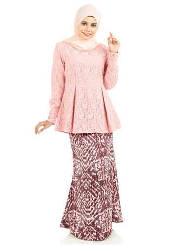 Arwa Kurung Lace Peplum With Batik Motifs Skirt from Ashura in White and Red and Multi