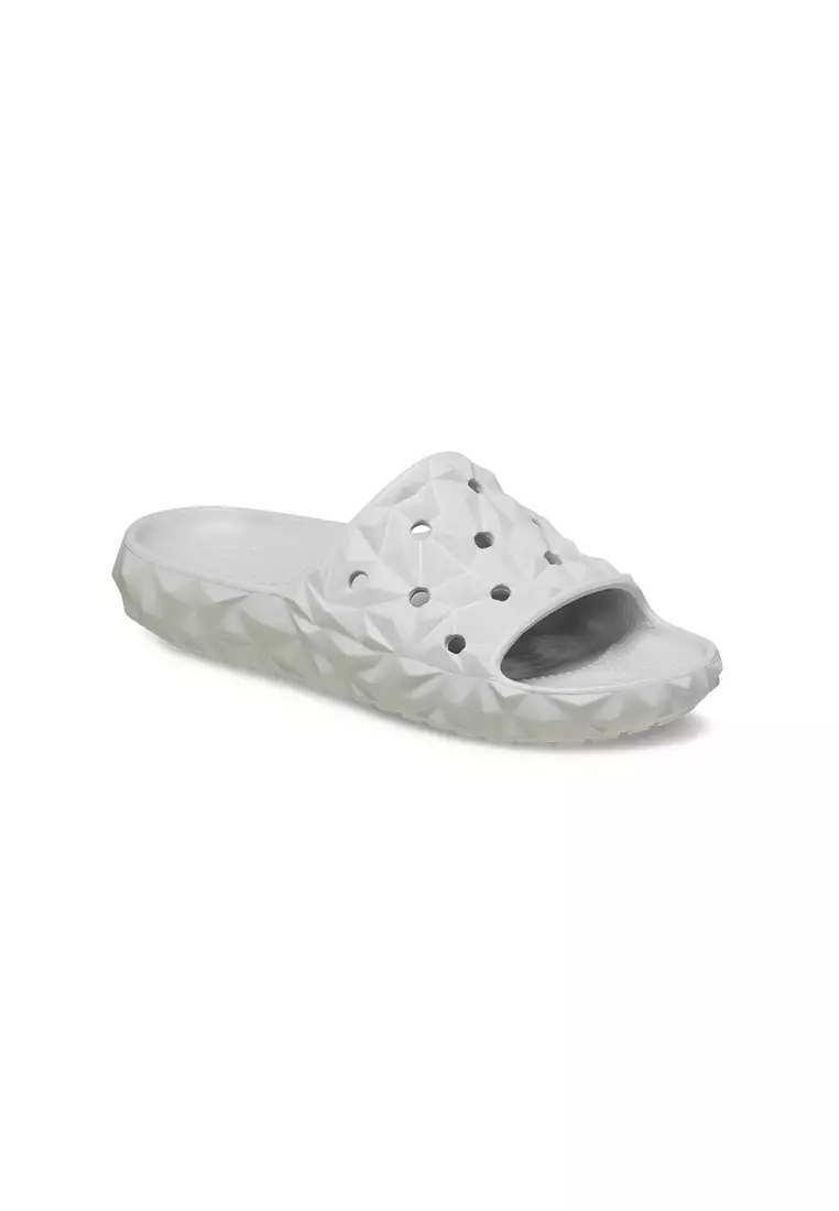 Discount on Crocs  shoes - SKU: Geometric Slide V2 In Atmosphere