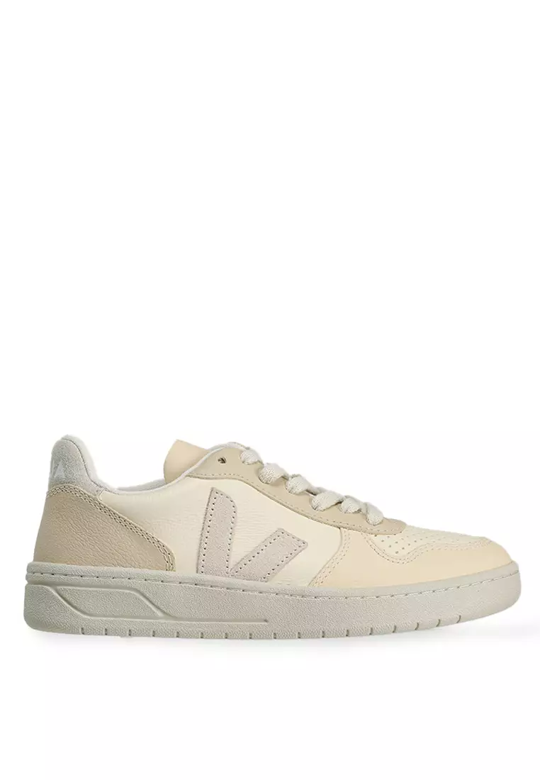 Discount on Veja  shoes - SKU: V-10 Chromefree Leather Sneakers