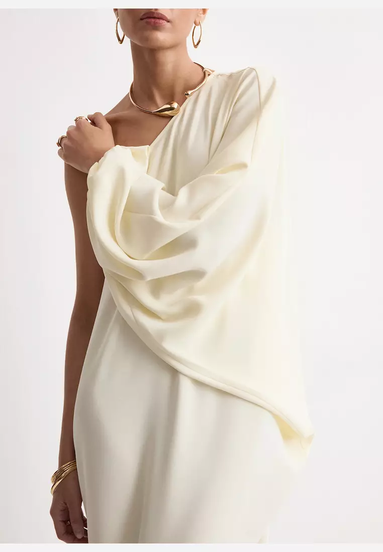 連帽連身裙配泡泡袖