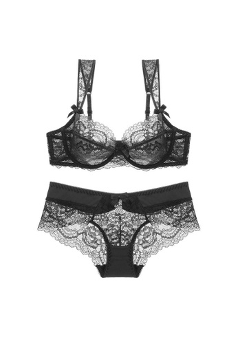 W.Excellence black Premium Black Lace Lingerie Set (Bra and Underwear) 9E25EUS03A61FBGS_1
