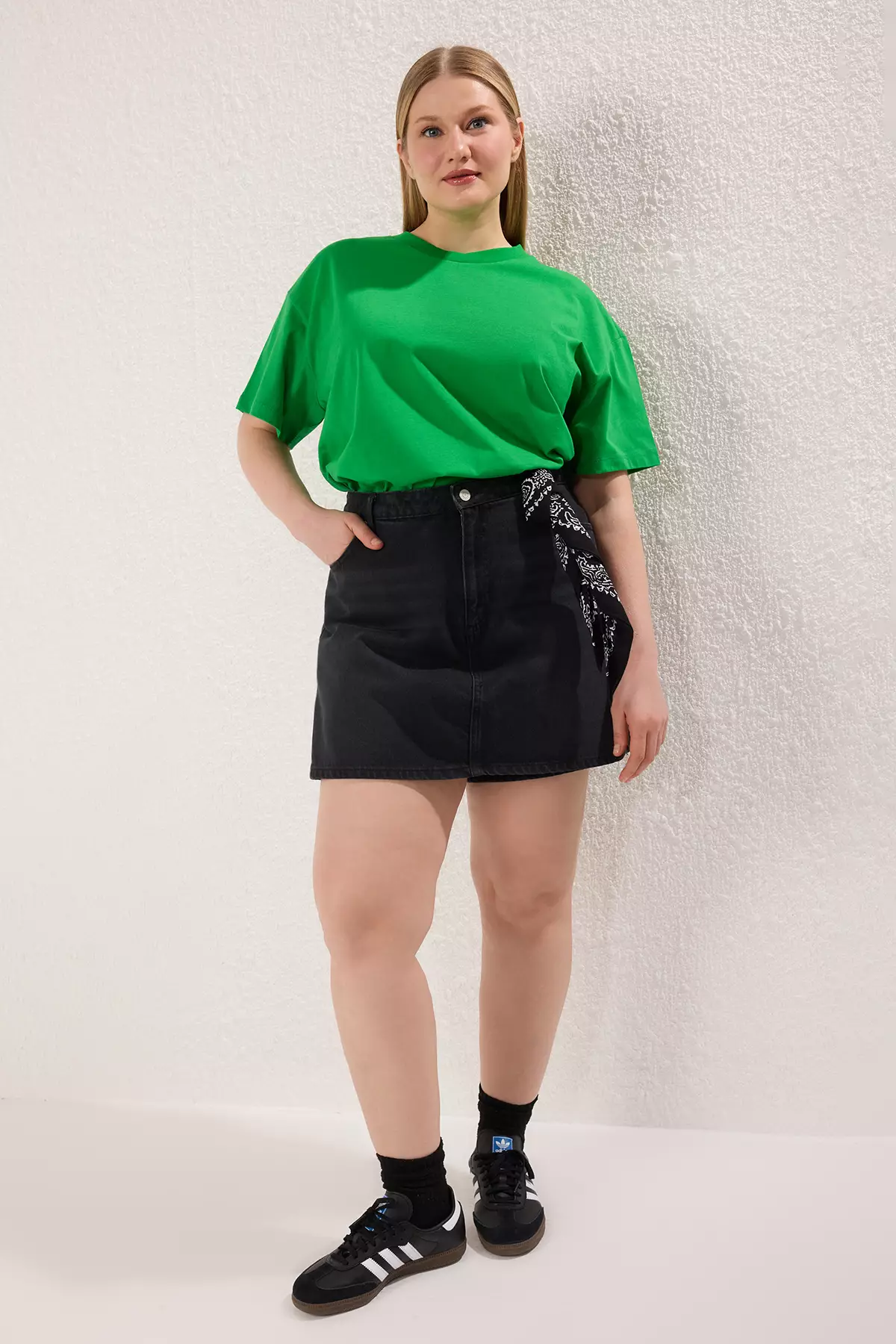 Green Collar Ribbed Wide Pattern Basic 100% Cotton Knitted T-shirt TBBSS23BF00017