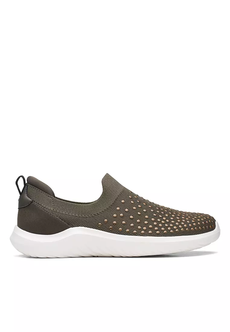 Discount on Clarks  shoes - SKU: Nova Grove Slip-On Sneakers Dark Olive