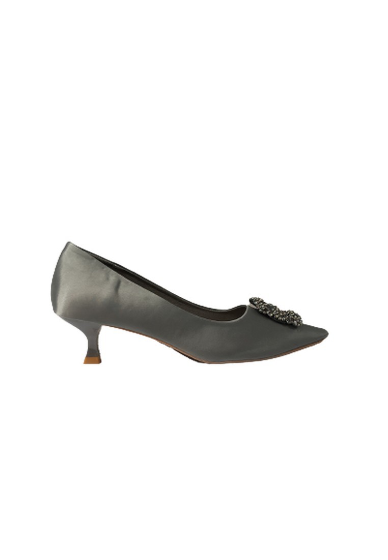 WOMEN FASHION AND COMFORTABLE MID HEELS WITH SPECIAL DIAMOND AND HIGH QUALITY OF SATIN MATERIALS