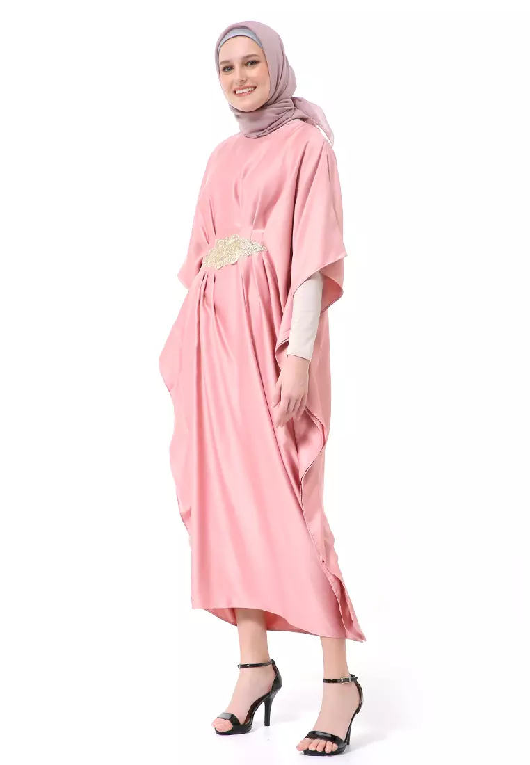 Illona Kaftan Dress Premium Fashion Muslimah Motif Polos Regular Fit - Pink